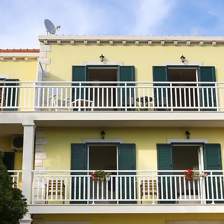 Lucy Apartment Cavtat