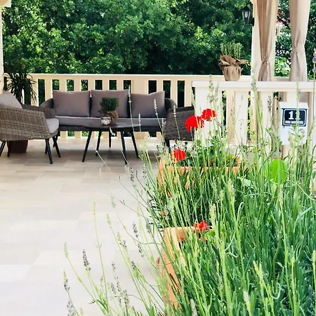 Lucy Apartment Cavtat